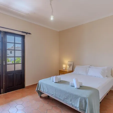 #393 Oasis 4br W Shared Pool Villa Albufeira